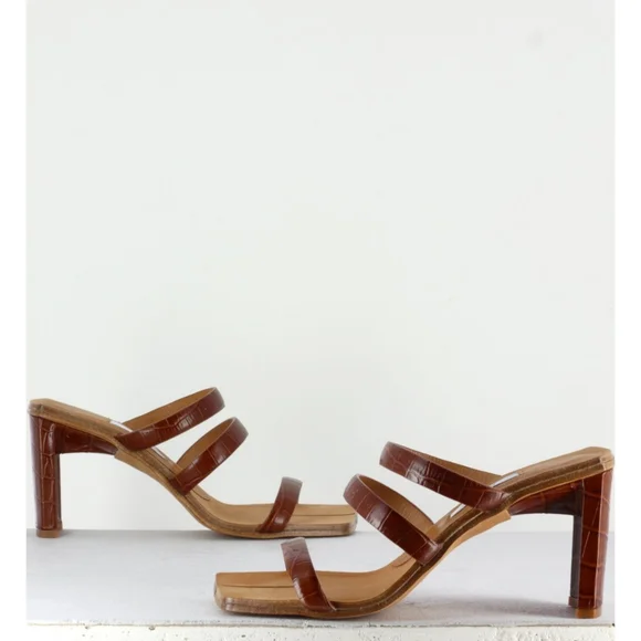 MIISTA Joanne Clay Crown High Heel - Picture 7 of 16